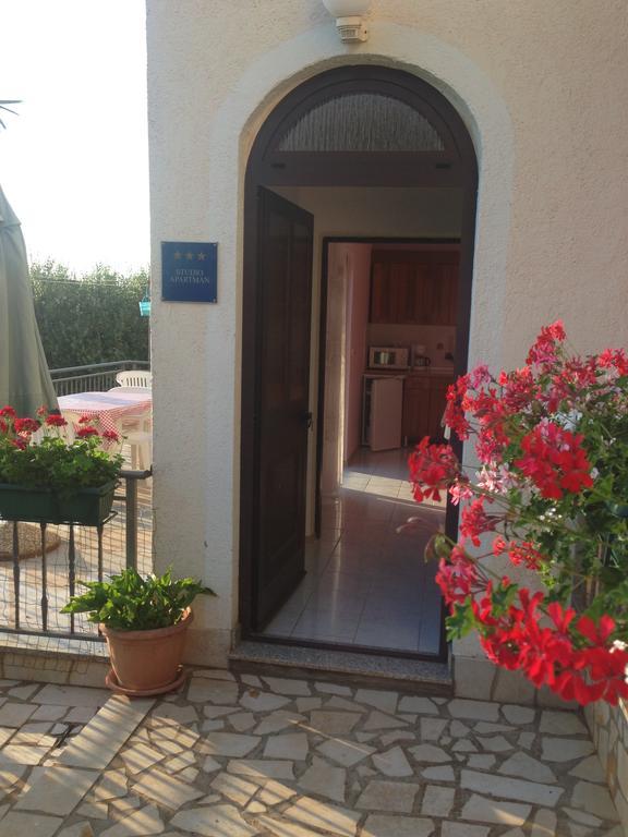 Apartments Marica Porec Exterior photo
